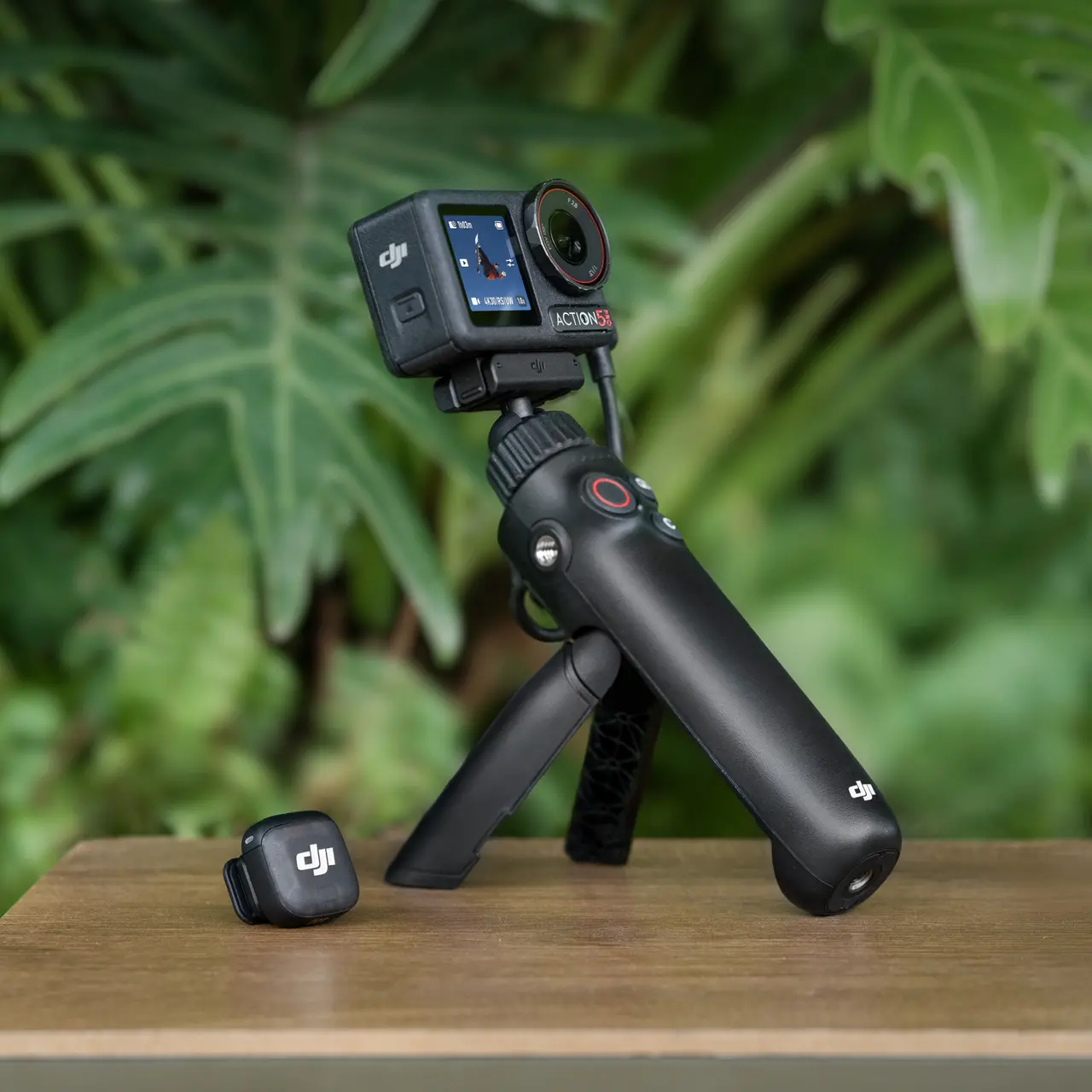 【大疆】Osmo Action 5 Pro Vlog 套装（DJI Mic 3 发射器）